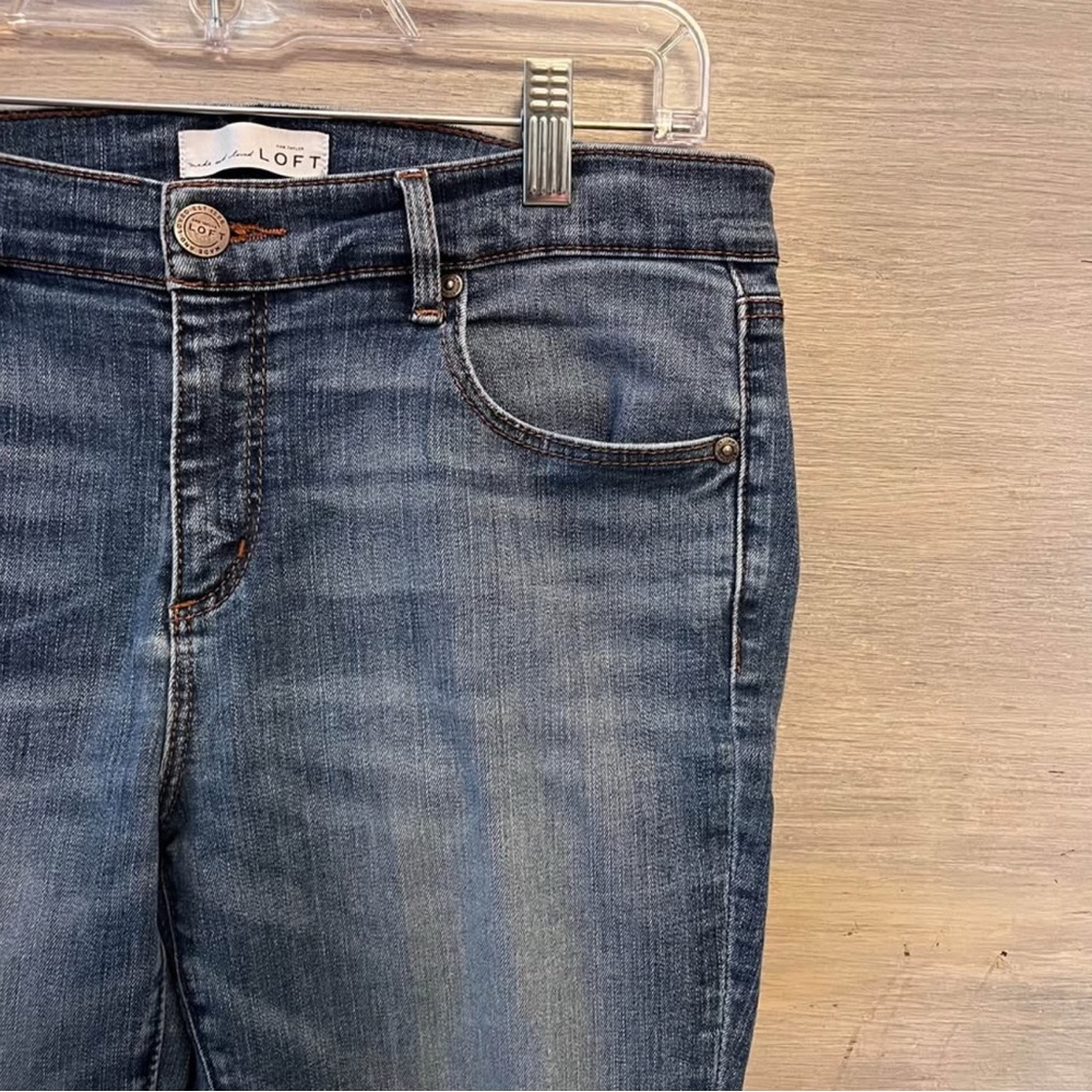 Loft 91% Cotton Frayed Hem Skinny Stretch Blue Jeans Size 10 Good Condition - Picture 2 of 10